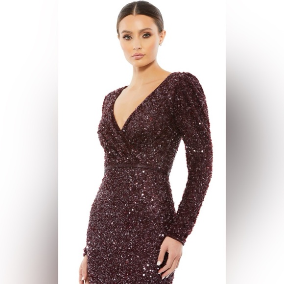 NWOT Mac Duggal Puff Shoulder Sequined Surplice Gown Mahogany Color Size 8 - Picture 4 of 10